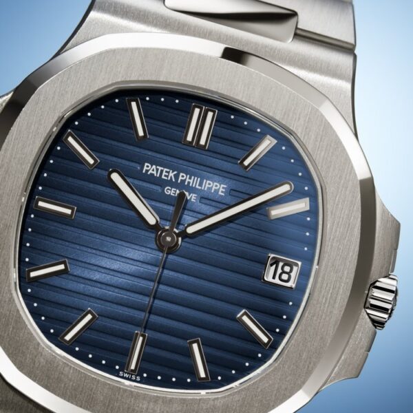 Patek Philippe Nautilus 5811-1G-001 For Gents